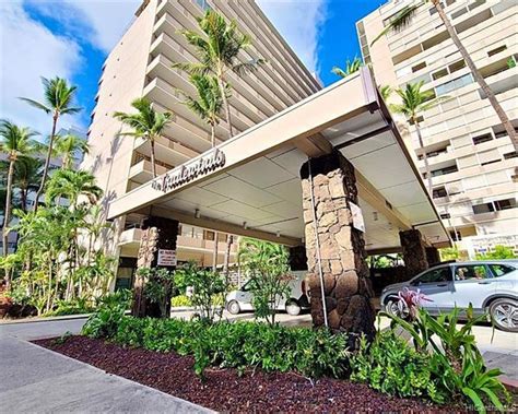 Honolulu apartments for rent  RESIDENTS